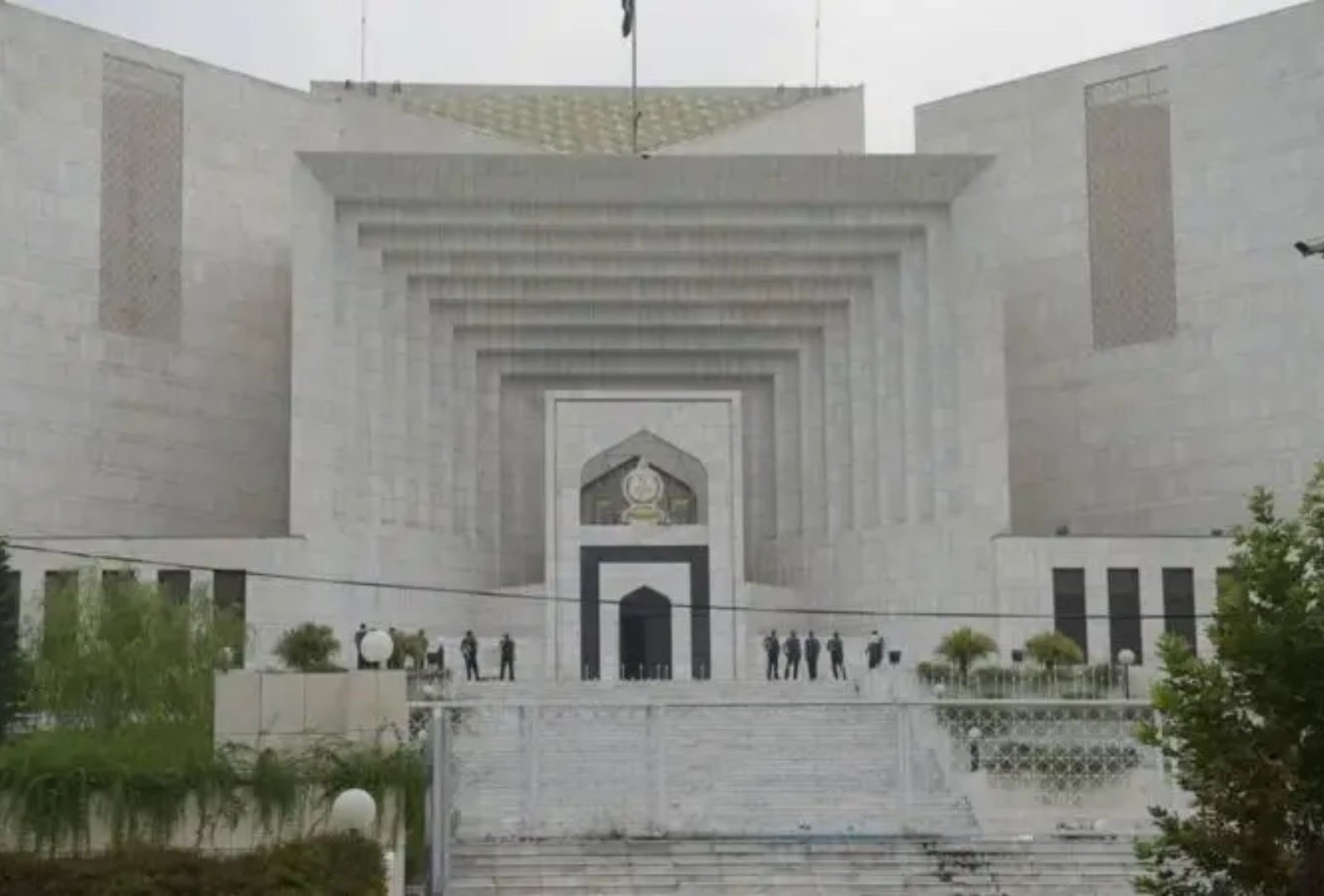 سپریم کورٹ نے اسلام آباد ہائی کورٹ میں ججز کے تبادلوں کے خلاف درخواستیں مسترد کر دیں