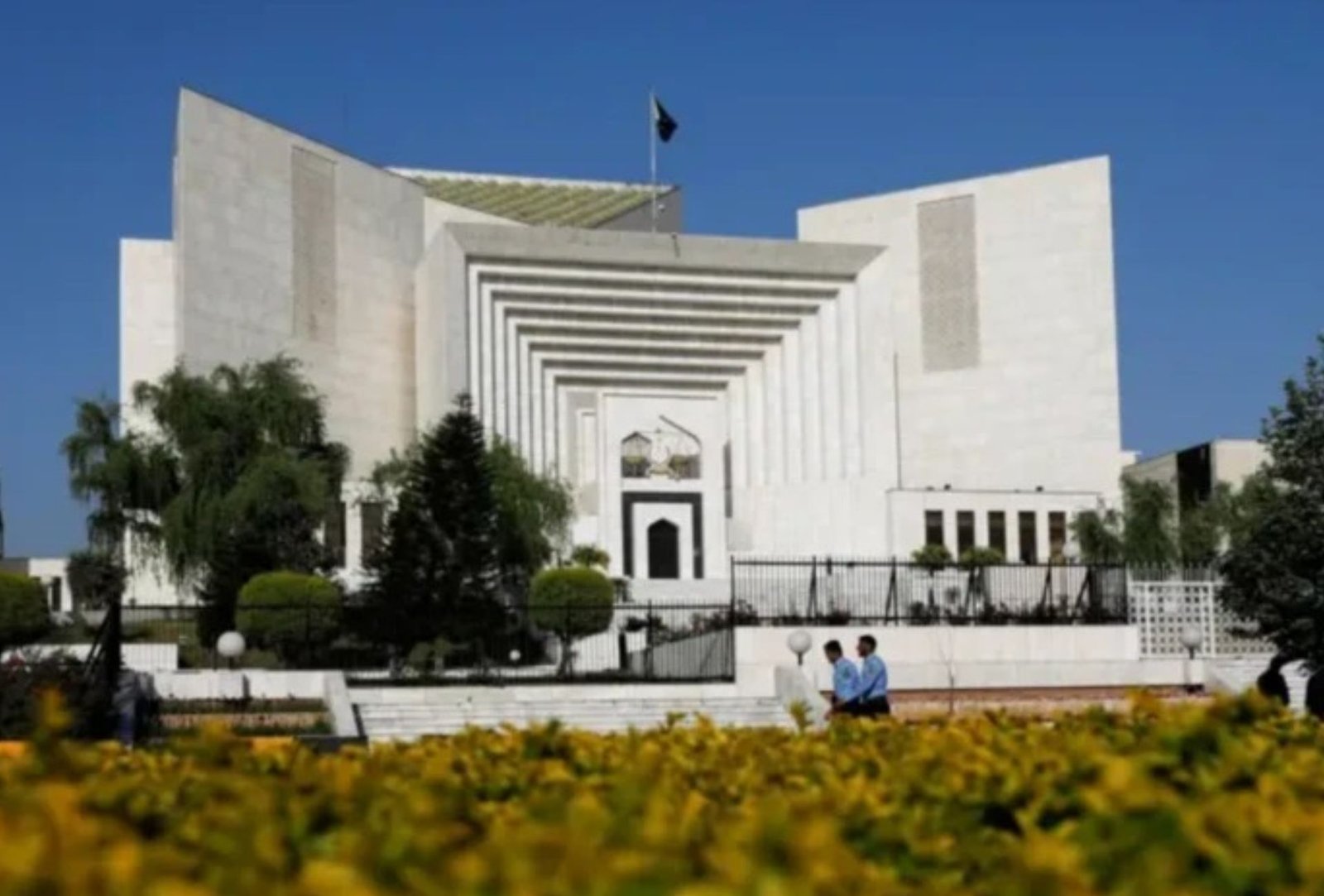 سپریم کورٹ: پی ٹی آئی کو مخصوص نشستیں دینے کا فیصلہ کالعدم قرار، نظرثانی اپیلیں منظور