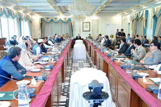 خراب کارکردگی دکھانے والے وزرا کو کابینہ سے نکالنے کا فیصلہ 