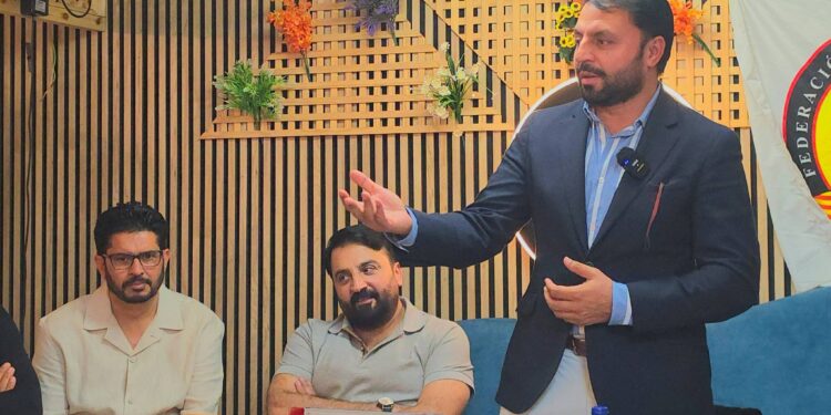چودھری امانت حسین مہر کو صدارتی ایوارڈ ملنے کی خوشی میں بادالونا میں عشائیہ