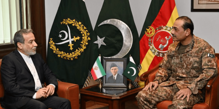 ایرانی وزیر خارجہ اور فیلڈ مارشل پاکستان کے درمیان ٹیلی فونک رابطہ