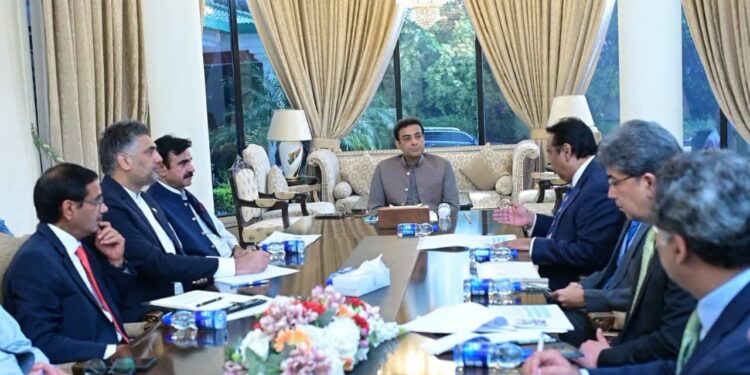 حمزہ شہباز سے ایم ڈی او پی ایف افضال بھٹی کی ملاقات