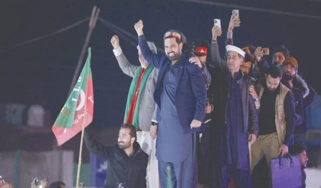لانگ مارچ 5 اکتوبر تک ملتوی، تحریک انصاف سیاسی کمیٹی اجلاس کی اندرونی کہانی منظر عام پر