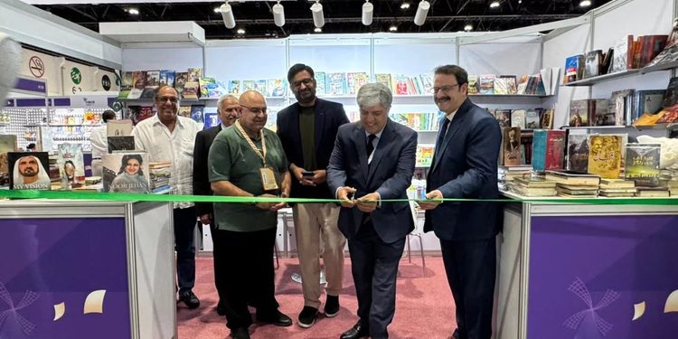 سفیرپاکستان نے ابوظہبی بین الاقوامی کتاب میلے میں پاکستان پویلین کا افتتاح کردیا