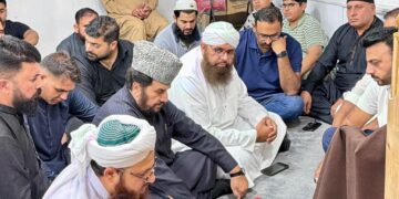 مہر وقاص کے والد کے ایصال ثواب کیلئے دعائیہ محفل، قاری سید صداقت علی کی خصوصی شرکت