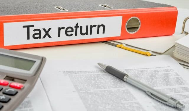 انکم ٹیکس گوشوارے جمع کرانے کی تاریخ میں 15 اکتوبر تک توسیع 
