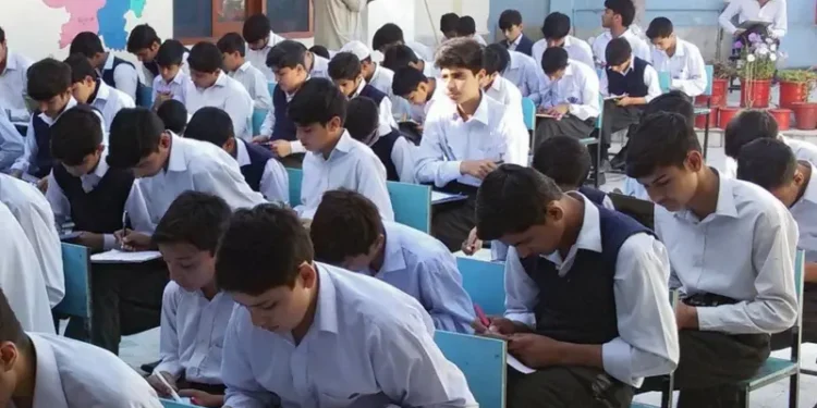 کے پی کے بیشتر اضلاع میں 12 اکتوبر کے تمام امتحانات منسوخ، تدریسی سرگرمیاں معطل رہیں گی