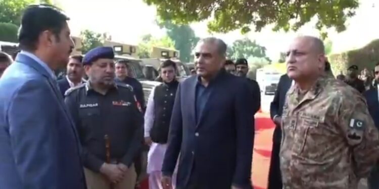 محسن نقوی کا ٹویٹ، کے پی پولیس کو 10 بکتر بند گاڑیاں فراہم