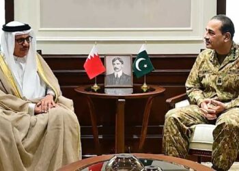 آرمی چیف سے بحرین کے وزیر خارجہ کی ملاقات، باہمی دفاعی و سیکیورٹی تعاون کو مزید مضبوط بنانے پر اتفاق