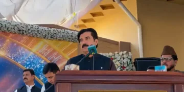 کے پی وفاقی تعاون کے بغیر نہیں چل سکتا، دہشتگردی کے خلاف مل کر لڑنا ہوگا، فیصل کریم کنڈی