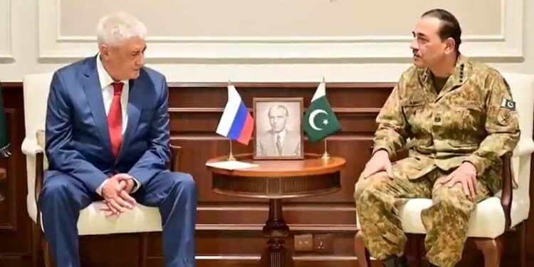 روسی وزیر داخلہ کی آرمی چیف سے ملاقات ،،، سیکیورٹی تعاون مضبوط بنانے پر اتفاق