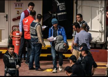 یونان:  یورپ جانے کے خواہشمند 40 پاکستانیوں کو وطن واپس بھیج دیا گیا