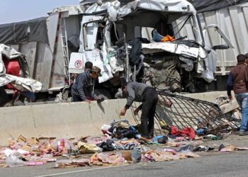 مصر میں المناک ٹریفک حادثہ، 10 افراد جاں بحق، 24 زخمی