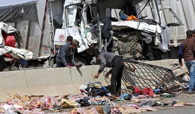 مصر میں المناک ٹریفک حادثہ، 10 افراد جاں بحق، 24 زخمی