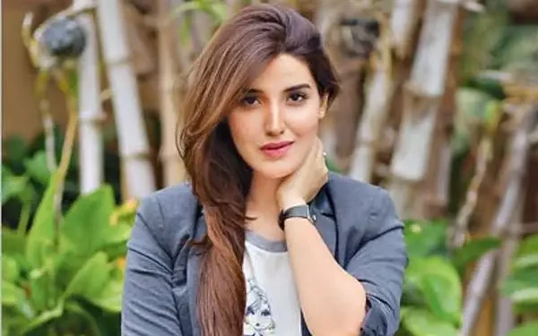 سوشل میڈیا ٹرولنگ پر توجہ دینے کے بجائے اپنے کام اور زندگی پر فوکس کرتی ہوں، حریم فاروق
