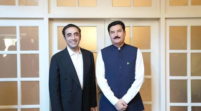 اسکول سانحے کی تحقیقات جاری، گورنر کے پی کی بلاول بھٹو سے ملاقات