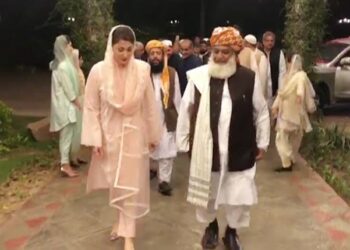مولانا فضل الرحمٰن سے دہشت گردی کی پشت پناہی کرنے والوں کی حمایت کی توقع نہیں تھی، مریم نواز