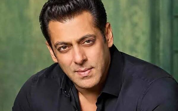 سلمان خان نے اپنا یوٹیوب چینل لانچ کر دیا ،،،، پہلے ہی دن ہزاروں سبسکرائبرز