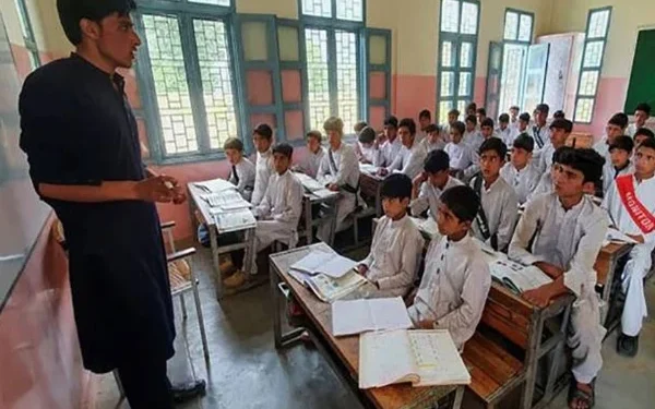 خیبرپختونخوا کے تمام سرکاری اسکولوں کی عمارتوں کا حفاظتی معائنہ کرنے کا فیصلہ