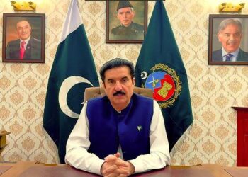 گورنر فیصل کریم کنڈی کا خیبر پختونخوا پولیس کی تنخواہوں میں اضافے کا اعلان